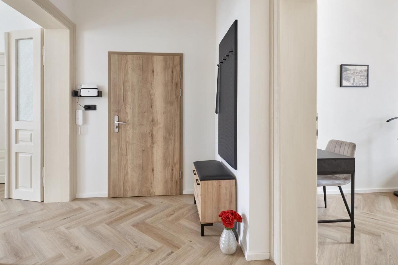 Apartment Nicol Карловы Вары Экстерьер фото